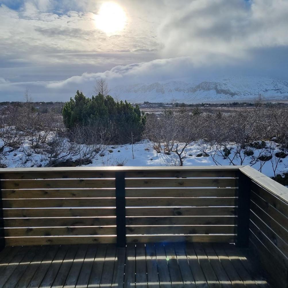 Local Cottage With Amazing View Селфос Екстериор снимка