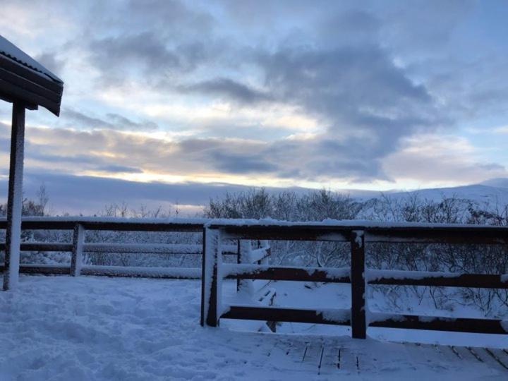 Local Cottage With Amazing View Селфос Екстериор снимка